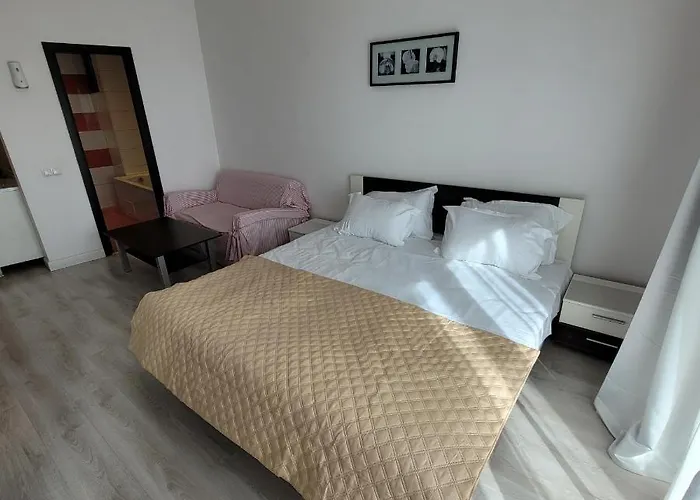 Anastasia Apr 28b Beautiful View Апартаменти