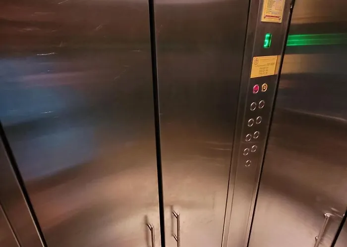 Anastasia Apr 28b Beautiful View דירה