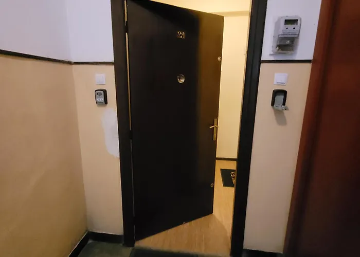 Anastasia Apr 28b Beautiful View * בוקרשט