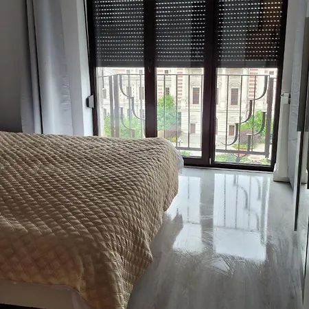 Anastasia Bratianu 28b Beautiful View Self Check From 2 Pm